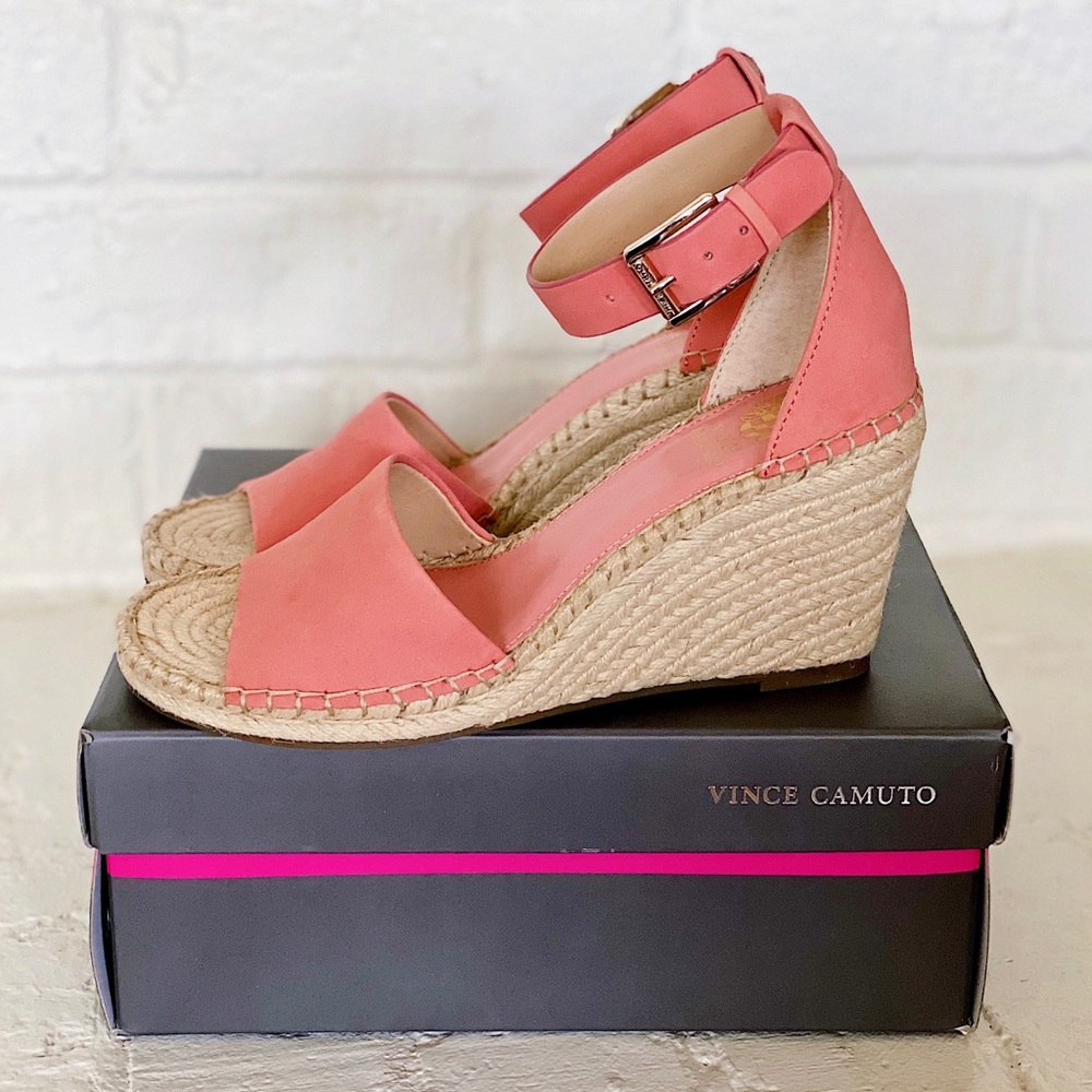 ✨New VINCE CAMUTO Leera Nubuck Espadrille Wedges Fancy Flamingo 9.5M - Picture 2 of 9